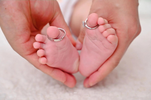 厦门几个月宝宝可以枕枕头